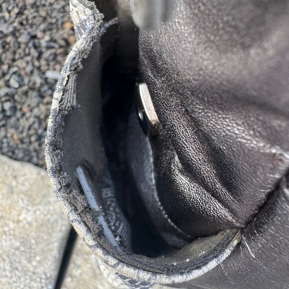 Sharif Metallic Silver & Snakeskin Tote w/ Matching Wristlet NWOT with Flaws - Picture 10 of 17